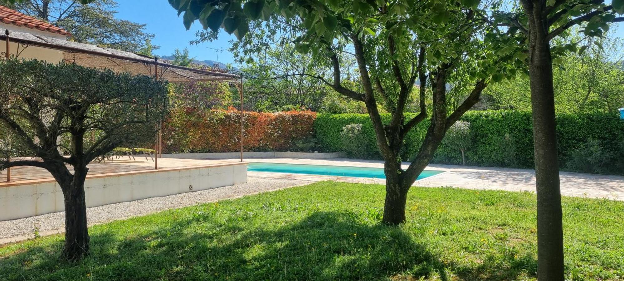 Studio Independant A La Villa Garlaban 3 Etoiles Gémenos المظهر الخارجي الصورة